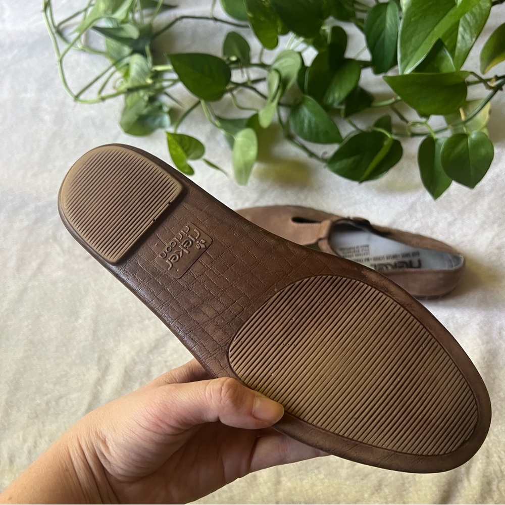 Vintage Rieker Taupe T-Strap Leather Mary Janes - Picture 6 of 6